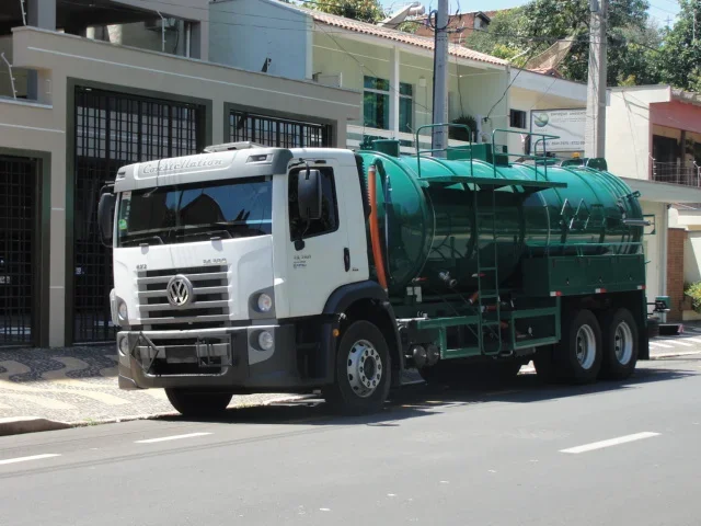 Serviços de Hidrojateamento de Alta Pressão